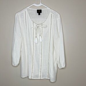 JM Collection White Boho Blouse with Tassel and Gold Accent Size M